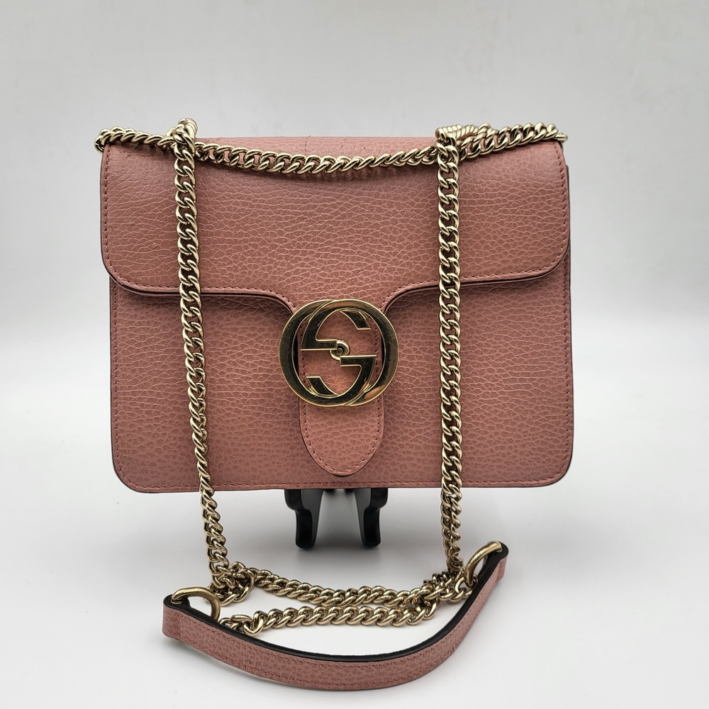 Gucci Interlock GG logo soft Pink Crossbody Bag with Gold Chain